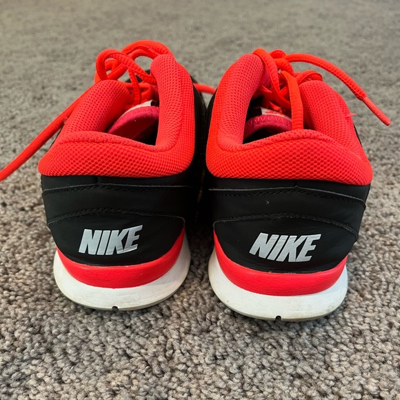 Nike running shoes - Picture 3 of 6